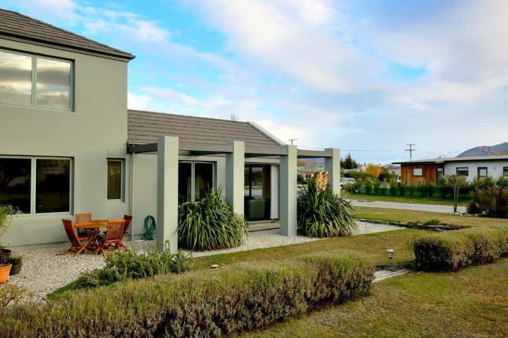 Ferienwohnung Cosy On Kingston Albert Town Exterior foto